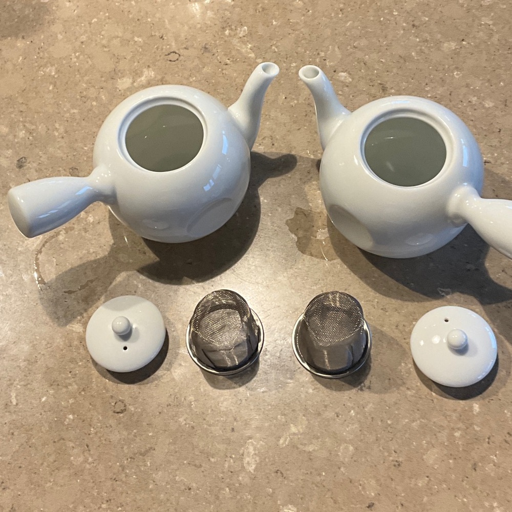 Nobu Classic White Ceramic Teapot Set with Infusers